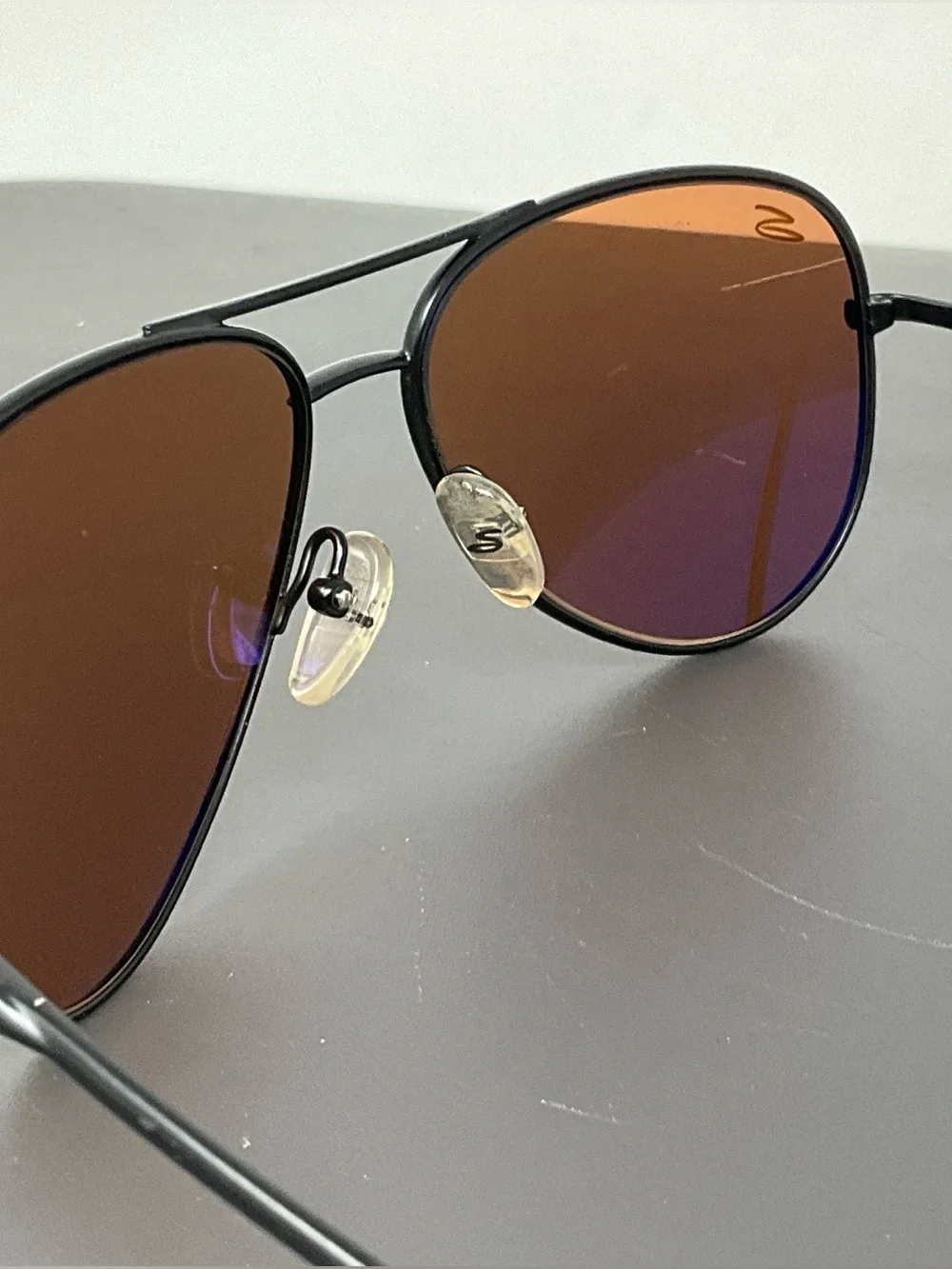 Serengeti Sunglasses Small Aviator photochromic polarized 6889 some scratches